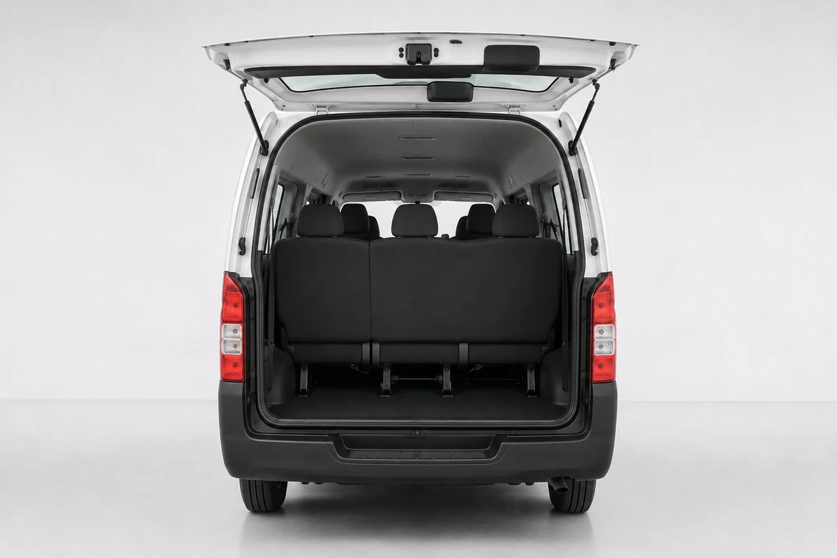 Nissan Urvan 14 Pax 2